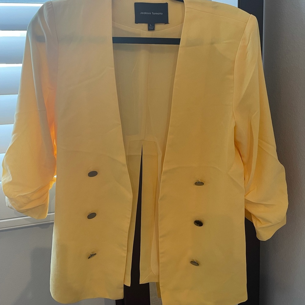 Yellow three quarter blazer new with tags